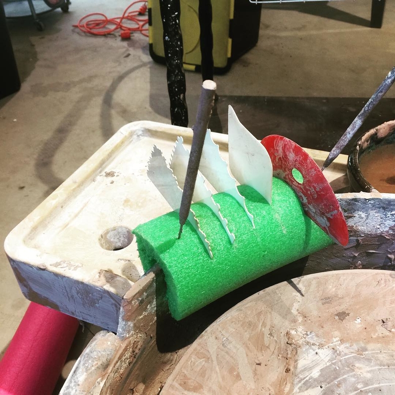 Sculpting Tool Holder | Instagram/@marianwilliamspottery