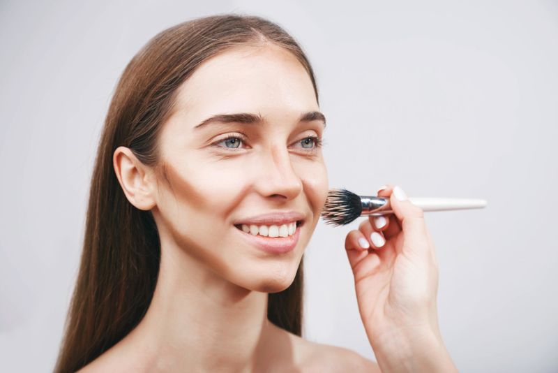 More Beauty “Hacks” You Should Never Try | Alamy Stock Photo