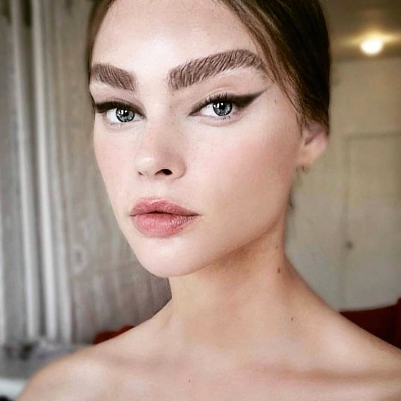 Eyebrow Tutorial | Instagram/@badmakeupartists