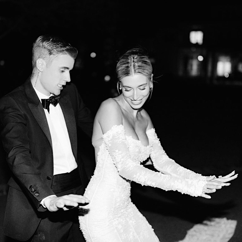 The Off-White Wedding Dress | Instagram/@haileybieber