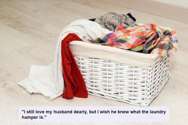 What Is a Laundry Hamper? | Alamy Stock Photo