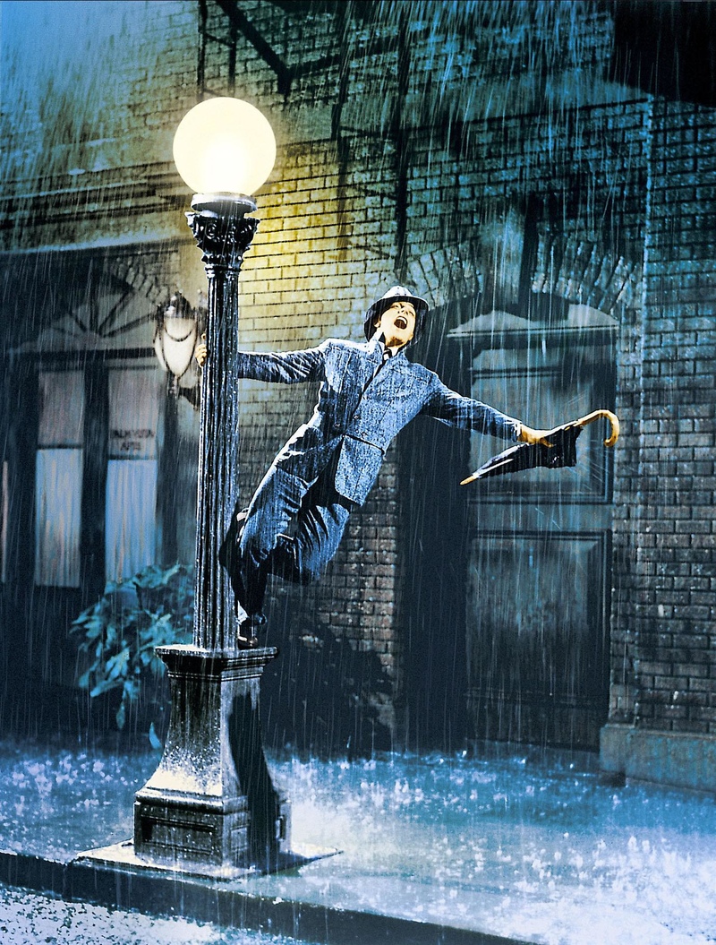 Gene Kelly Performing “Singin' in the Rain” From “Singin' in the Rain” | Alamy Stock Photo