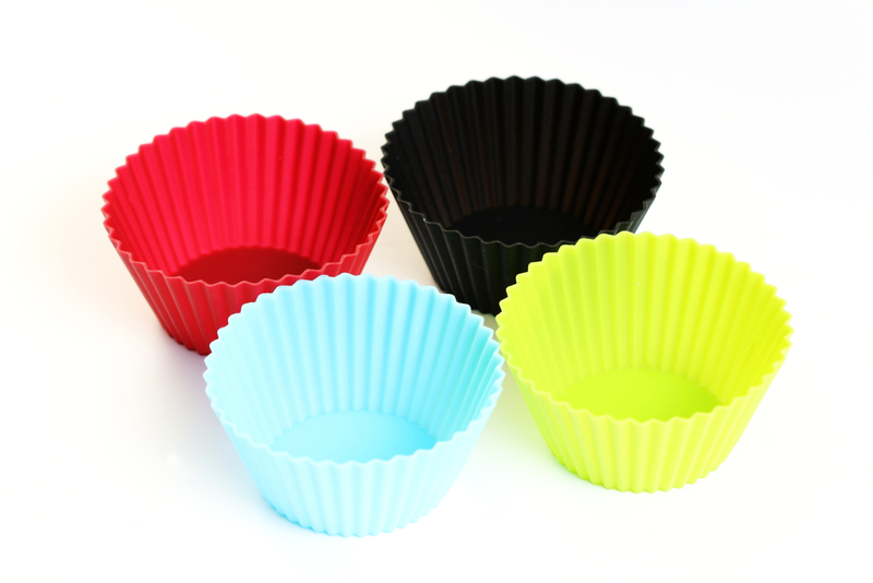 Usa forros de cupcakes para tus portavasos | Shutterstock Photo by matka_Wariatka