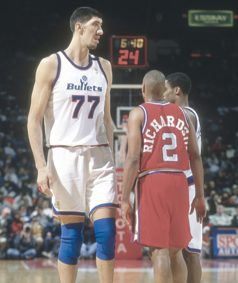 Gheorghe Muresan – 2,31 m | Getty Images Photo by Focus on Sport