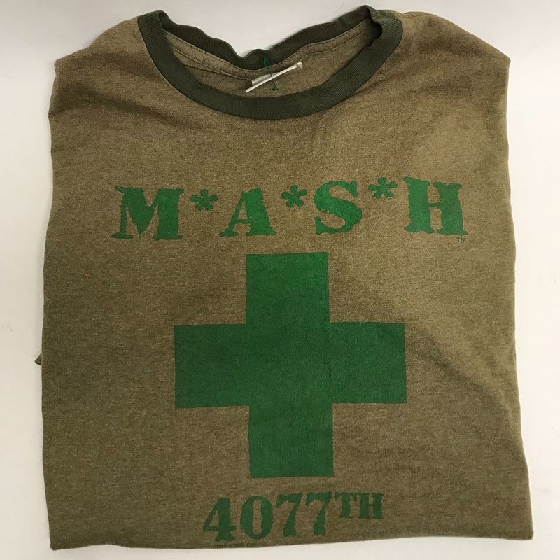 *M*A*S*H T-shirt | Instagram/@vintagebyashby