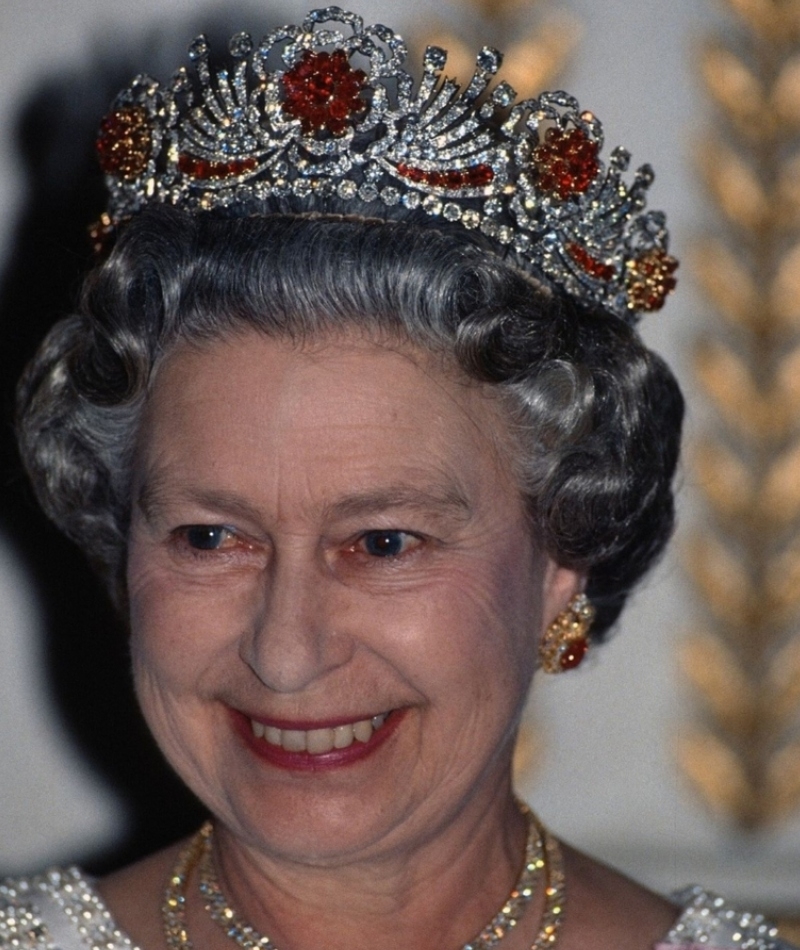 The Queen Chooses the Tiara | Getty Images Photo by Anwar Hussein