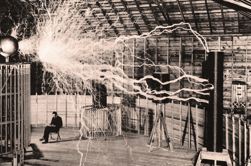 Nikola Tesla in His Laboratory | Alamy Stock Photo by Hi-Story