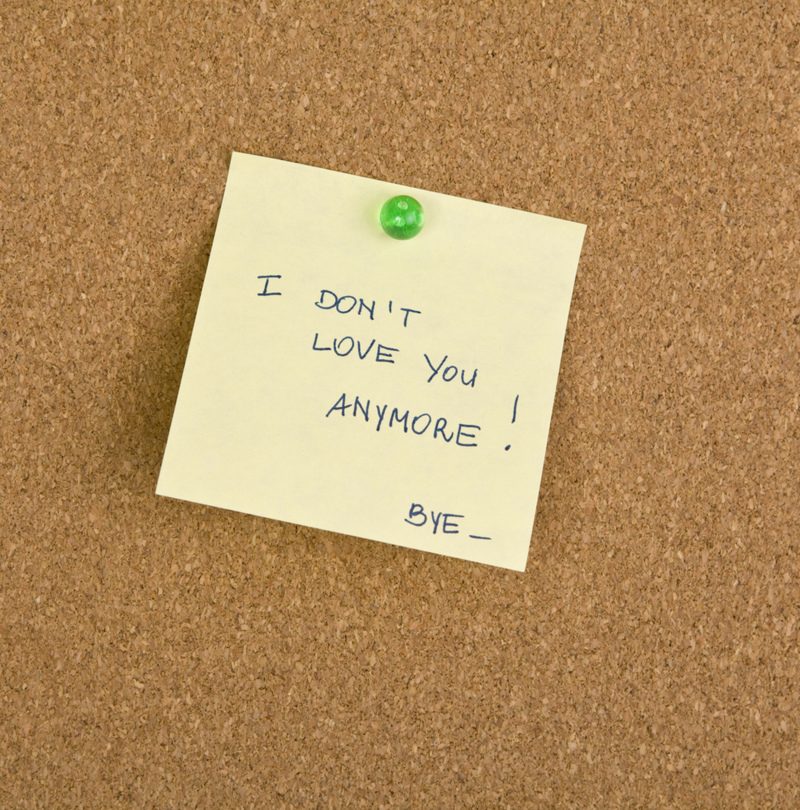 The Breakup Post-it | Getty Images Photo by ziggymaj