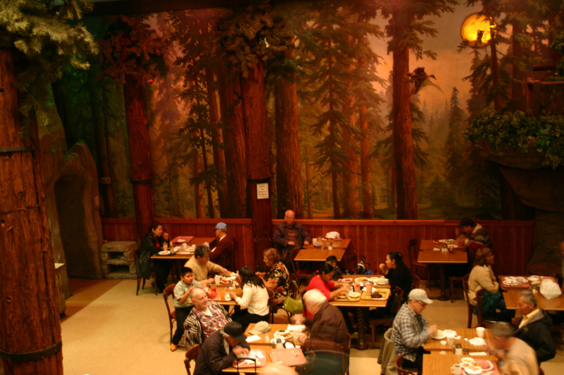 Clifton’s Cafeteria in Los Angeles, California | Alamy Stock Photo