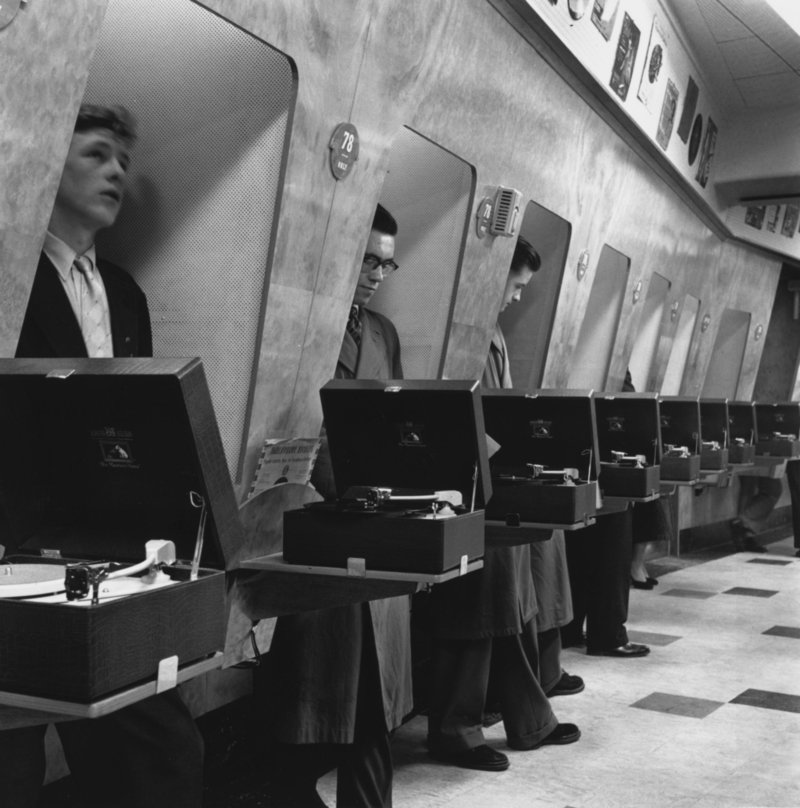 The Listening Booth, 1955 | Getty Images Photo by John Drysdale/Keystone Features/Hulton Archive