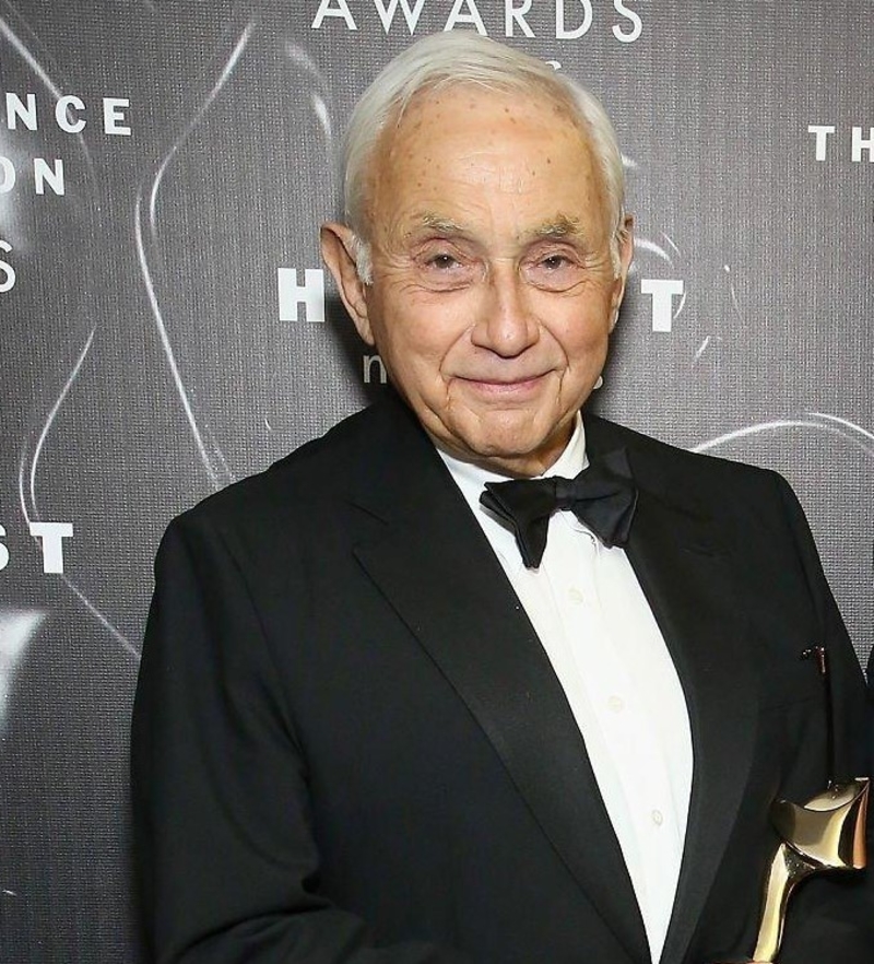 Leslie Wexner | Getty Images Photo by Astrid Stawiarz/Fragrance Foundation