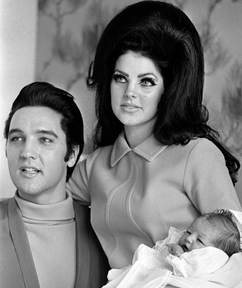 Elvis and Priscilla’s Child Made the King Take a Step Back | Alamy Stock Photo by PictureLux/The Hollywood Archive 