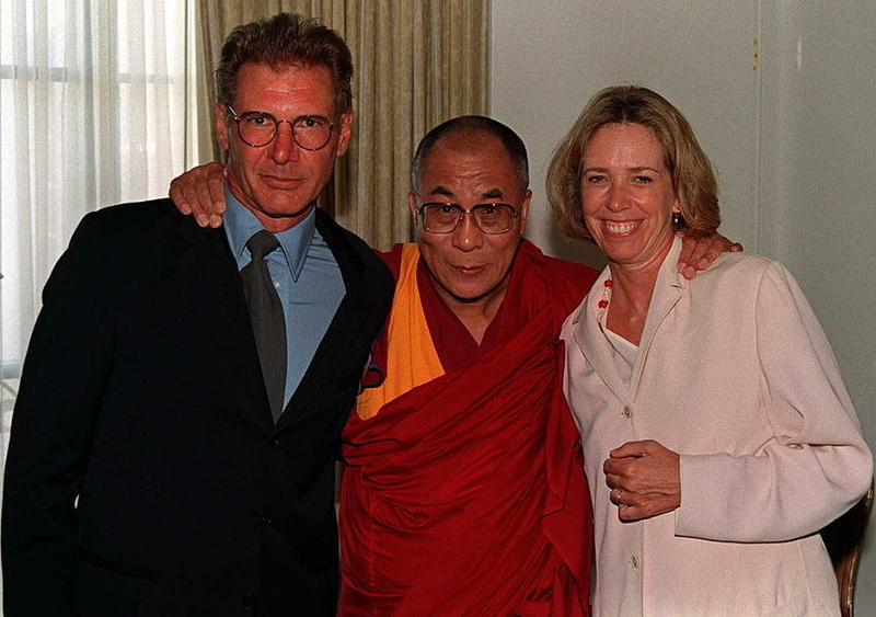 Trabajando con el Dalai Lama | Getty Images Photo by read Vassi KOUTSAFTIS