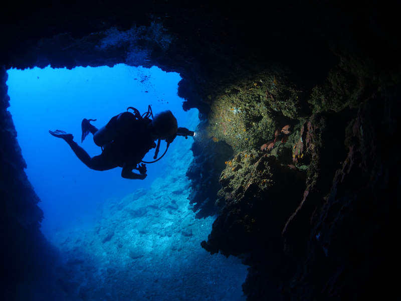 History of Scuba Diving | Shutterstock