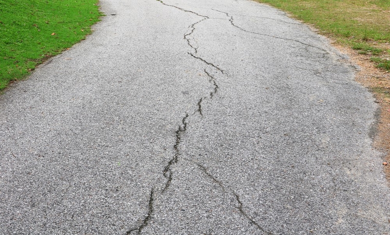 Widening Driveway Cracks | Shutterstock