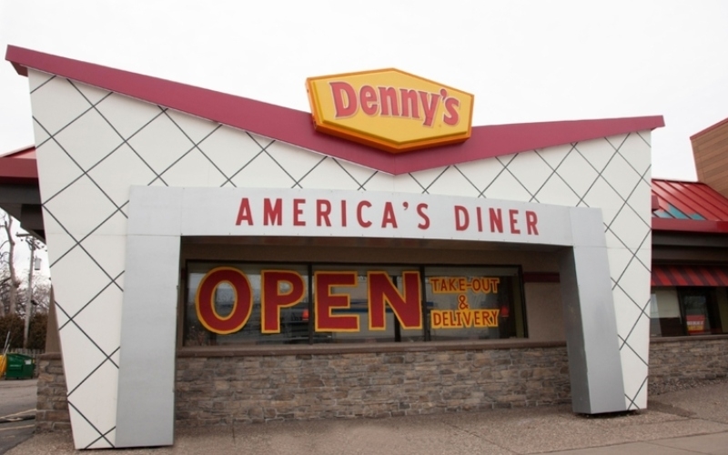 Denny’s | Alamy Stock Photo by Steve Skjold