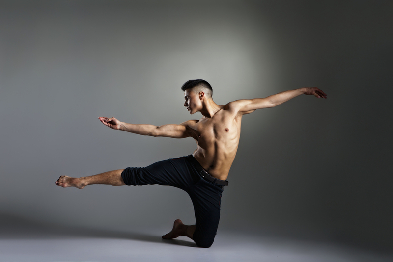 Balletttänzer*innen haben steinharte Bauchmuskeln | Shutterstock