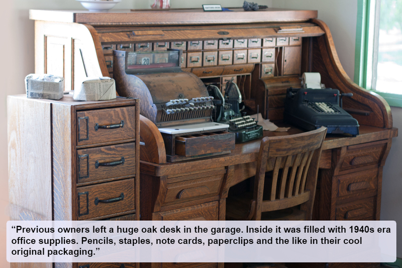 Ein klassischer Schreibtisch mit Zubehör | Alamy Stock Photo by Gunter Nezhoda 
