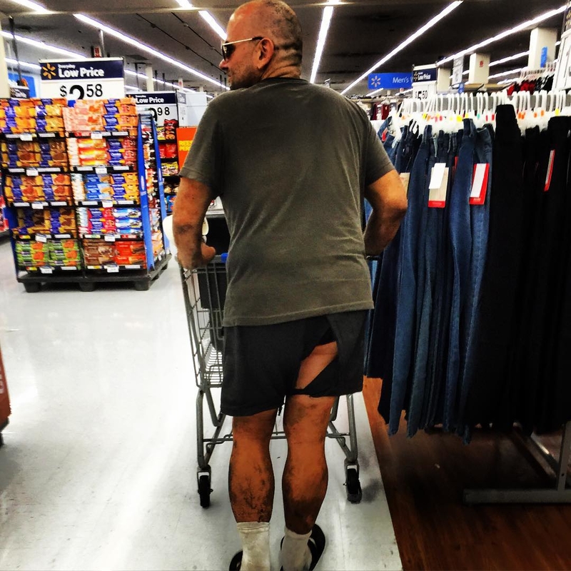 Offensichtlich Shopping für neue Shorts | Instagram/@mafioso_880