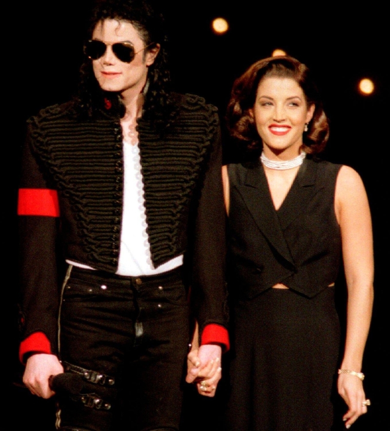 Lisa Marie Presley and Michael Jackson | Alamy Stock Photo