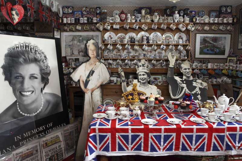 British Royal Family Collectibles | Getty Images Photo by Tom Stoddart Archive