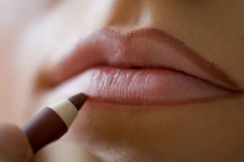 Faça o contorno dos lábios | Alamy Stock Photo