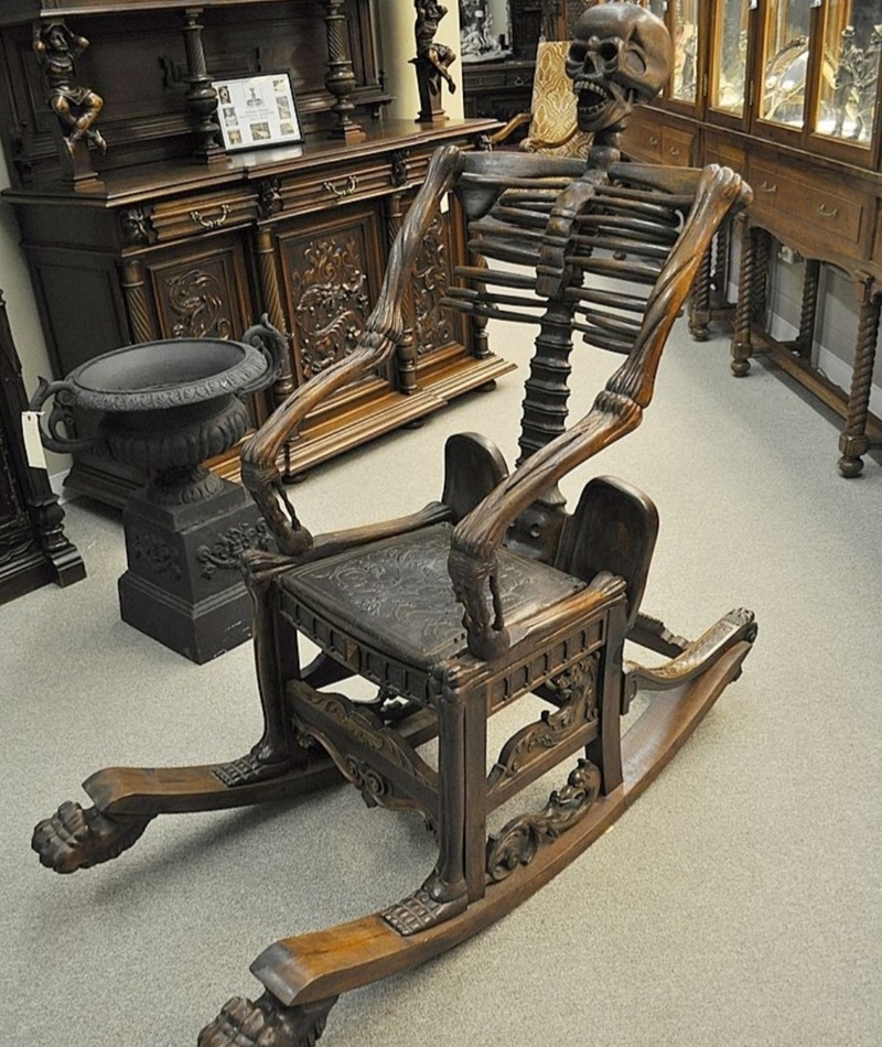 This Skeleton Rocking Chair, Made in Russia More Than 250 Years Ago | Imgur.com/ImmortalChild
