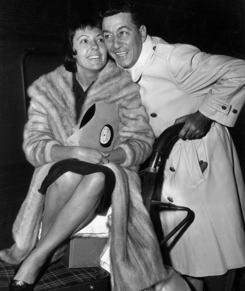 Louis Prima mit seiner Frau und musikalischen Partnerin Keely Smith | Getty Images Photo by Hulton Archive