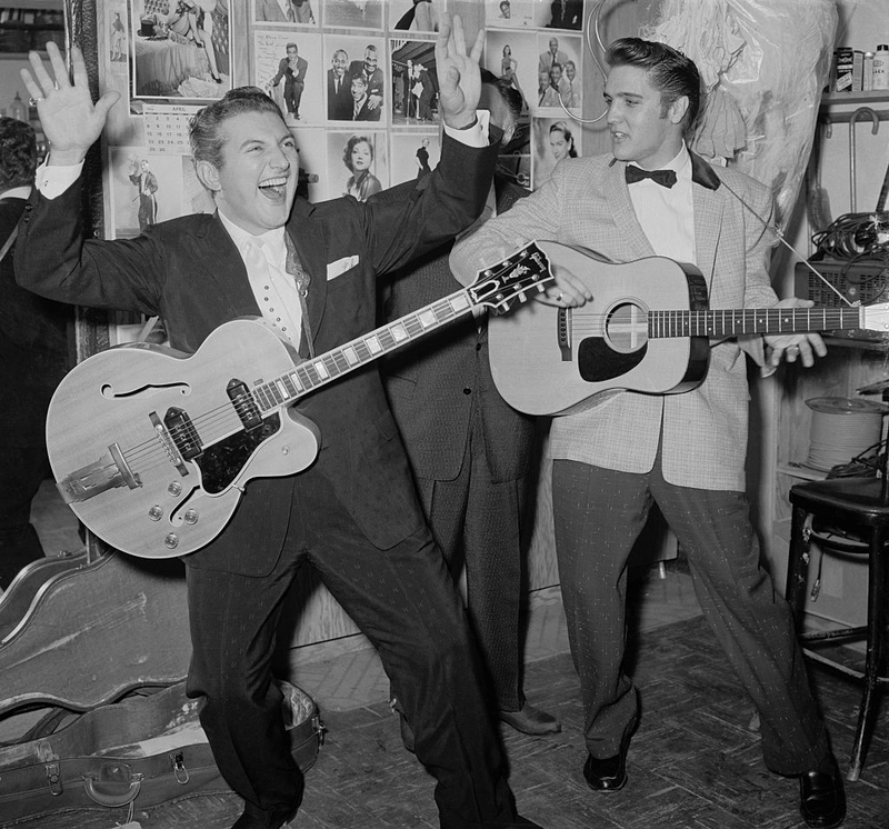 Liberace und Elvis Presley Jamming | Getty Images Photo by Bettmann