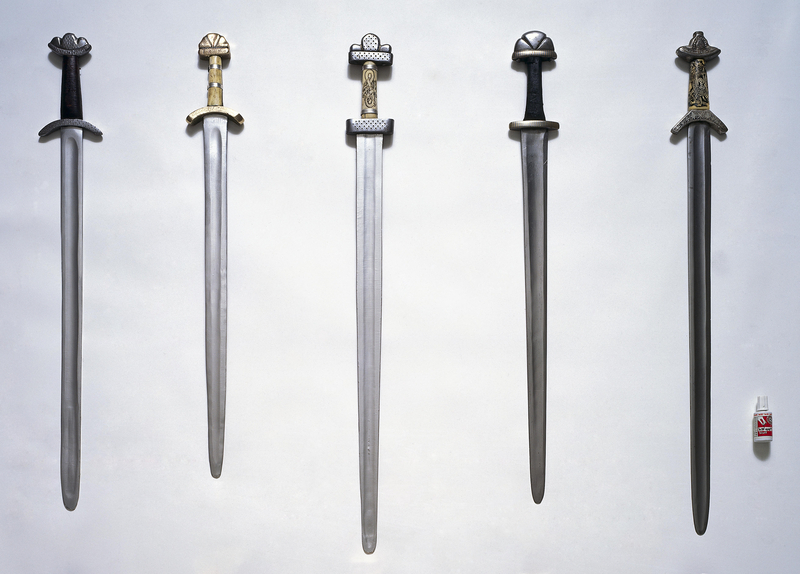 Naming Swords | Alamy Stock Photo by Dorling Kindersley ltd/Andy Crawford/DK