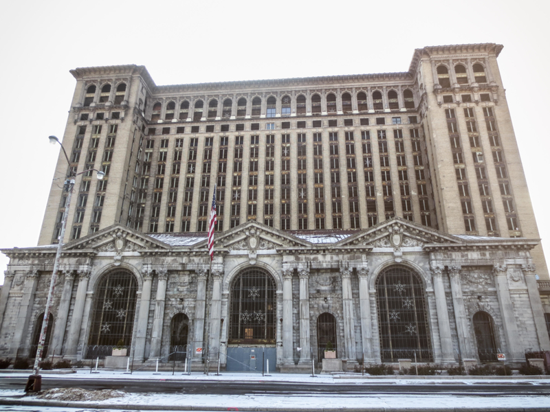 Michigan Central Station in Detroit, USA. | Alamy Stock Photo