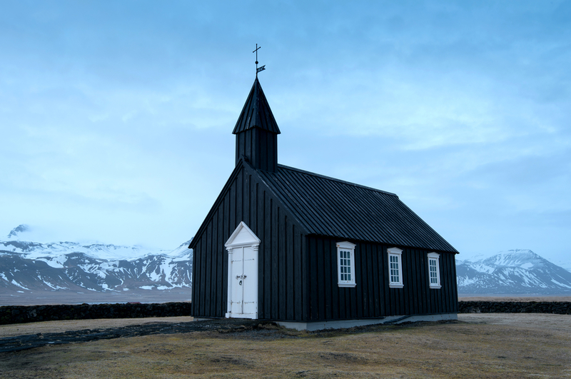 Liebe findet eine Kirche in Island | Shutterstock