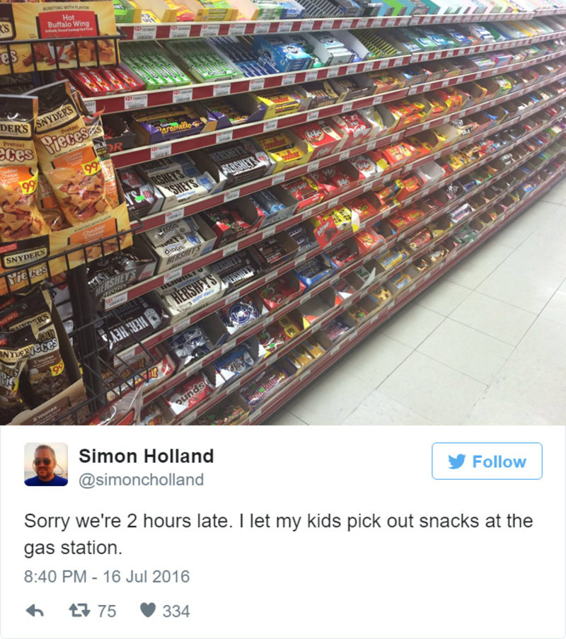 Snacks | Twitter/@simoncholland