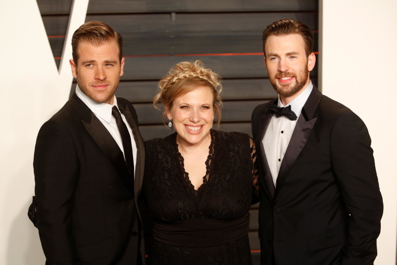 Chris Evans With His Sister Carly and His Brother Scott | Alamy Stock Photo by Hubert Boesl/dpa picture alliance/NO WIRE SERVICE