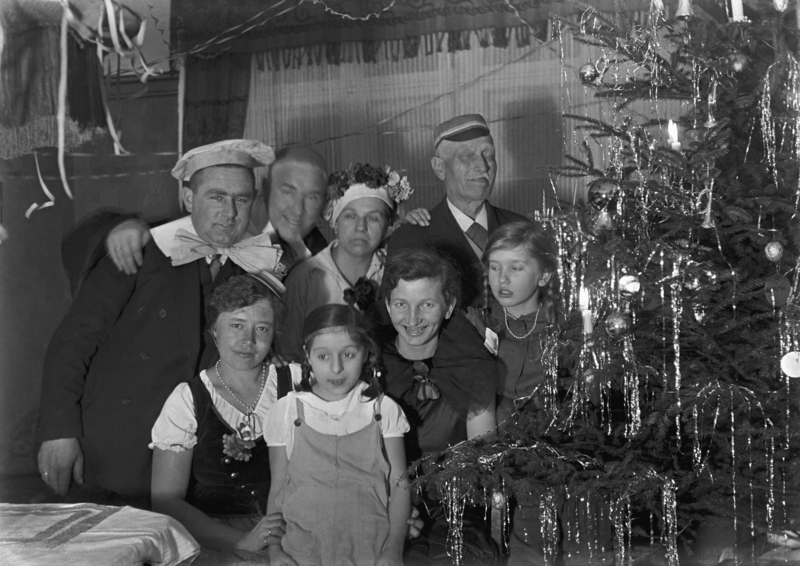 Merry Christmas, Mein Herr | Getty Images Photo by The Montifraulo Collection