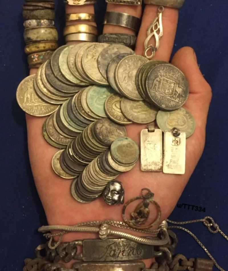 A Collection of Old Jewelry | Reddit.com/TTT334