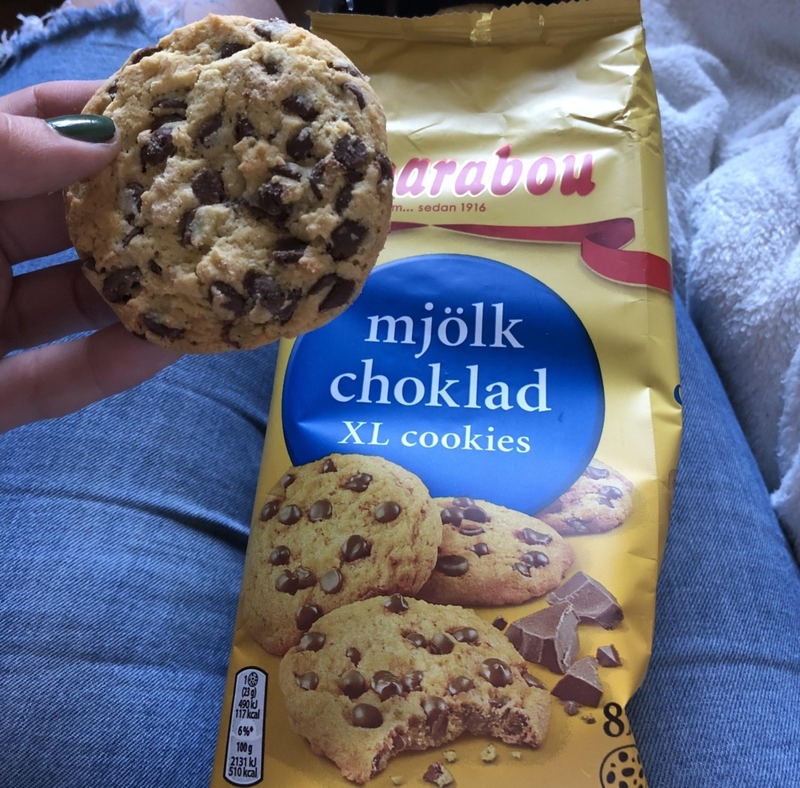 Mjolk Choklad XL Cookies | Reddit.com/jenkla