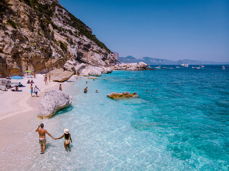 Sardinien, Italien | fokke baarssen/Shutterstock
