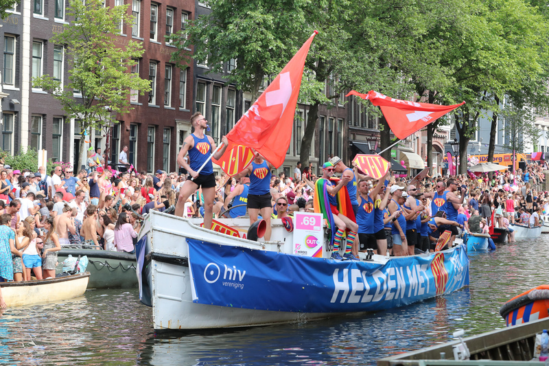 Amsterdam Canal Gaypride – Netherlands | Alamy Stock Photo by Anita Cloose 
