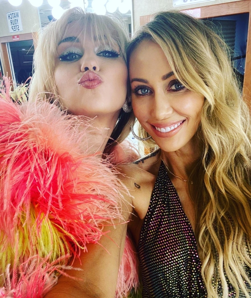 Miley Cyrus and Tish Cyrus | Instagram/@tishcyruspurcell