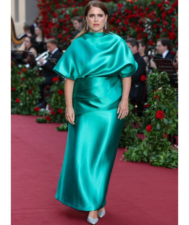Striking in Teal | Getty Images Photo by Mike Marsland/WireImage