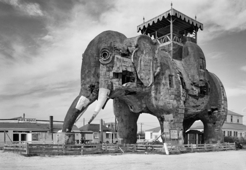 Lucy The Elephant Hotel, New Jersey | Alamy Stock Photo by Niday Picture Library