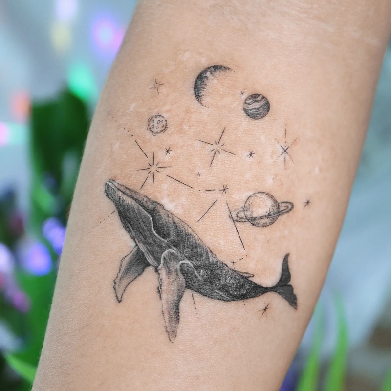 Everybody’s Favorite Space Whale | Instagram/@tattooist_namoo