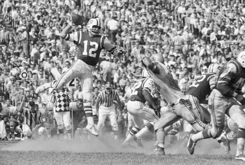 A Leaping Namath | Getty Images Photo by Bettmann